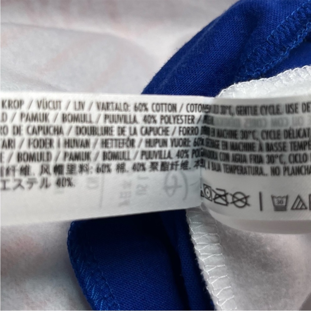WALT DISNEY WORLD Resort 2021 Zip Hoodie - Picture 7 of 15